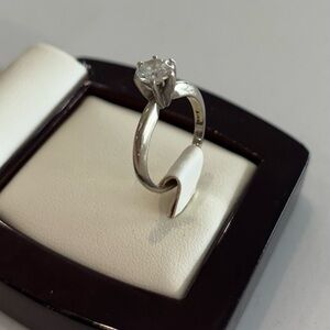 Elegant NATURAL (real) diamond Ring with .86 carat stone